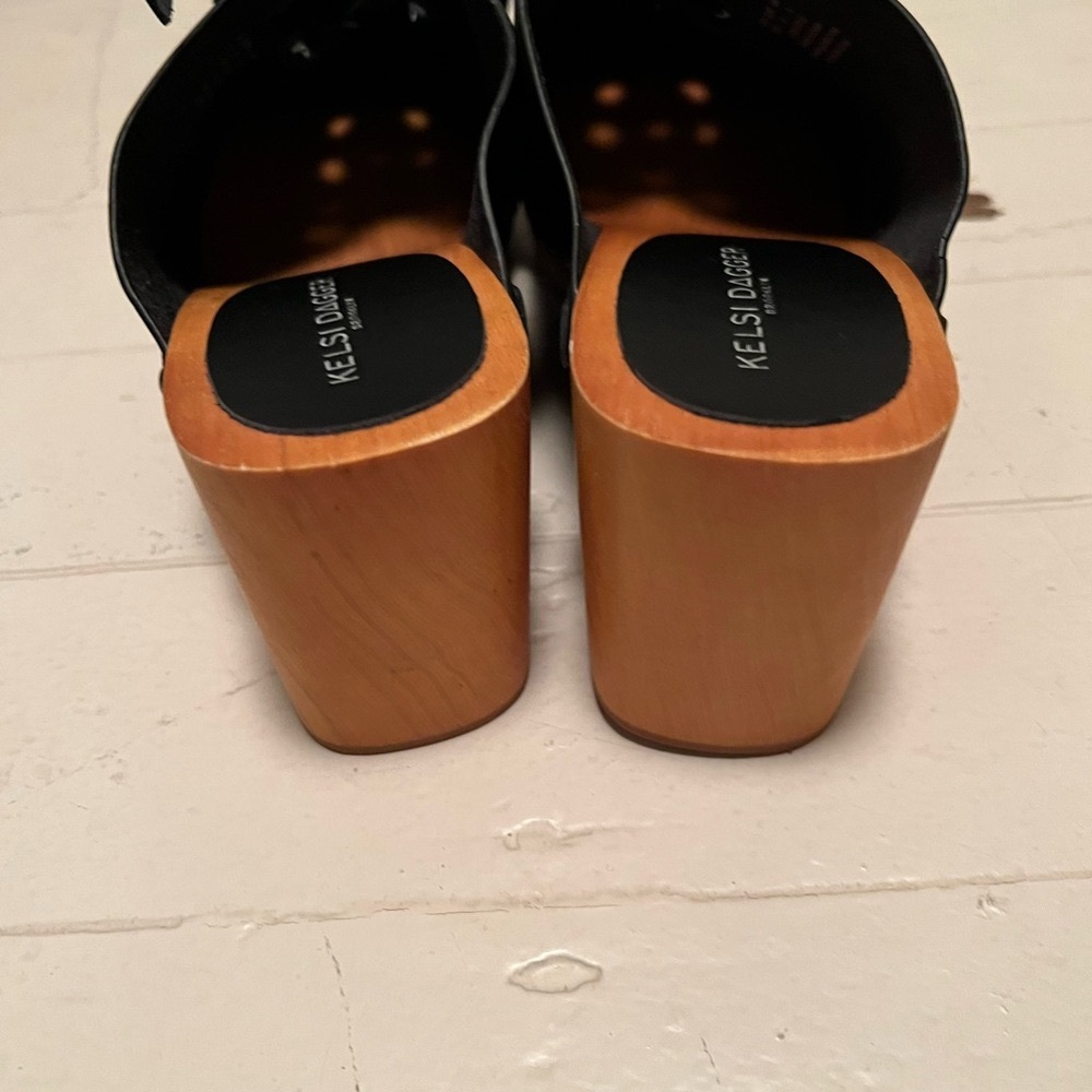 Kelsi Dagger Black Mules - Picture 5 of 9